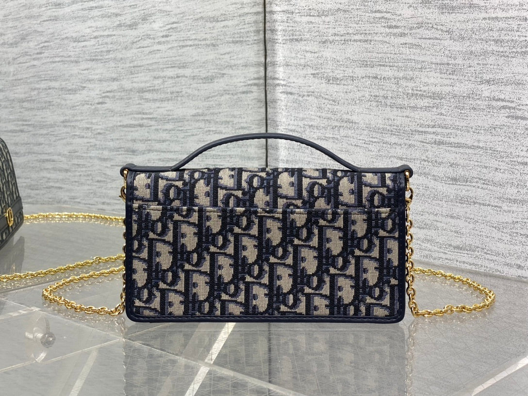 MONOGRAM PATTERN CHAIN SHOULDER BAG