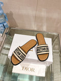 LOGO STRAP SLIDE SANDALS – BEIGE & BLACK