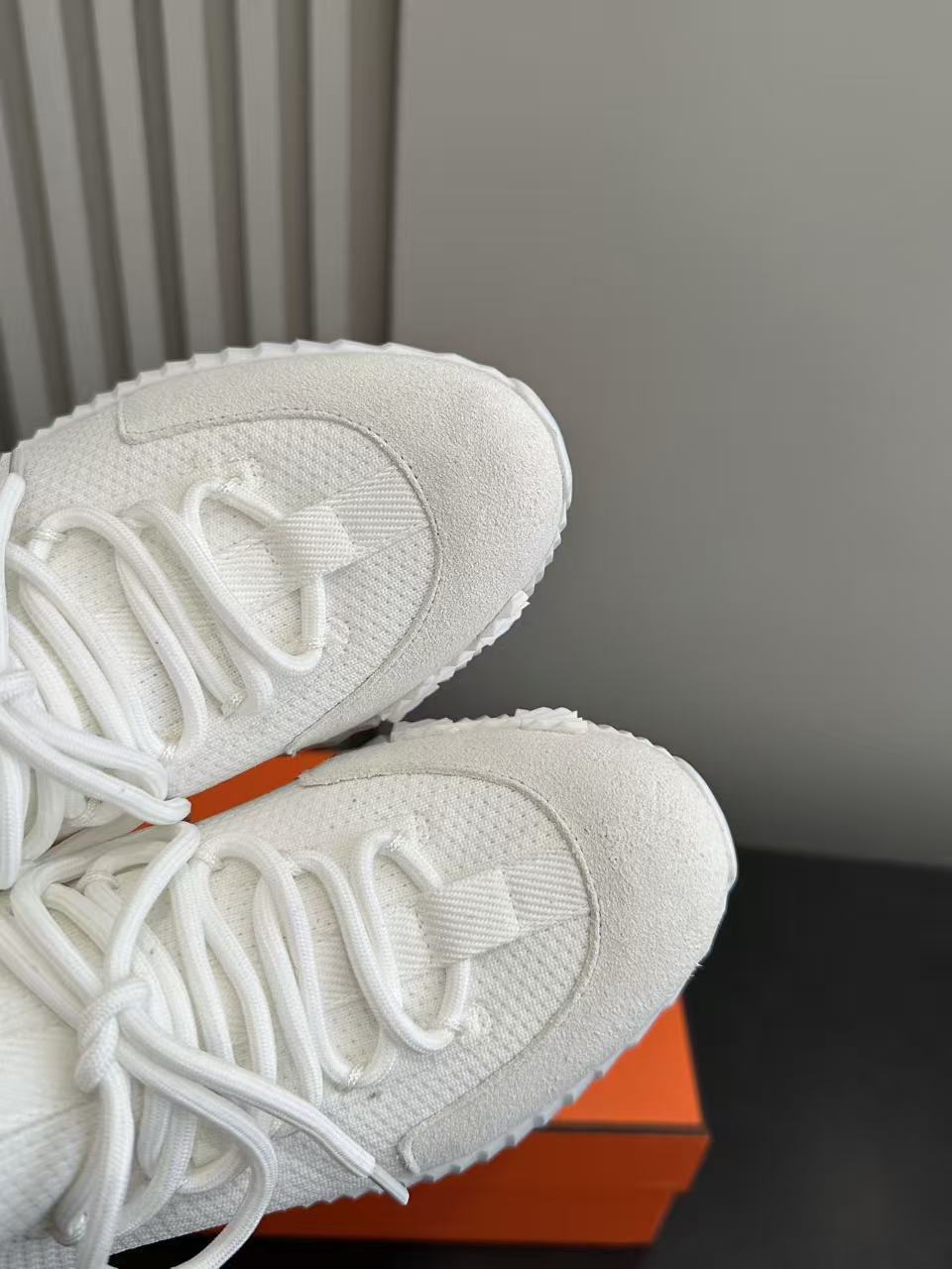 ALL-WHITE TECH-KNIT SNEAKERS WITH SUEDE PANELS & SCULPTED SOLE