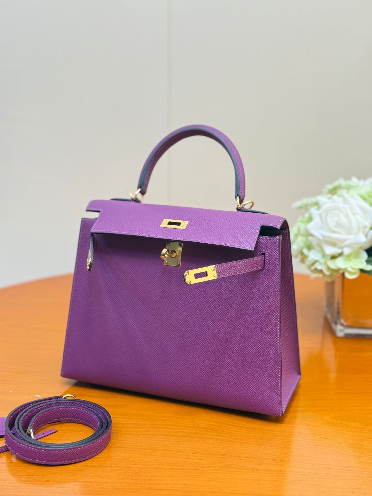 ROYAL PURPLE STRUCTURED LUXURY HANDBAG