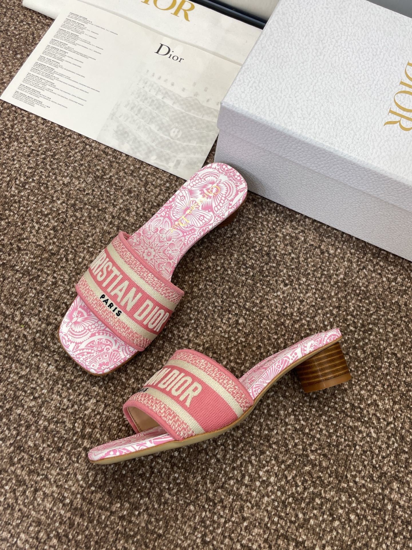 LOGO JACQUARD MID-HEEL MULES – PINK TOILE