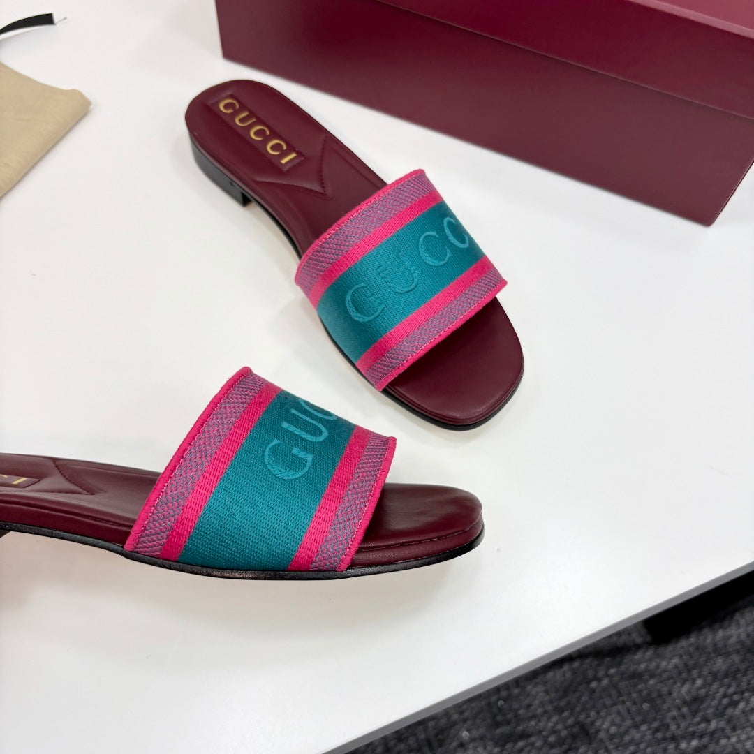 BURGUNDY MULTICOLOR LOGO WEB SLIDE SANDALS
