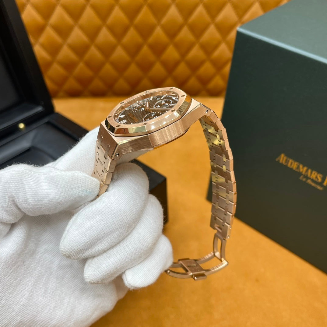 ROSE GOLD CHRONOGRAPH LUXURY WATCH