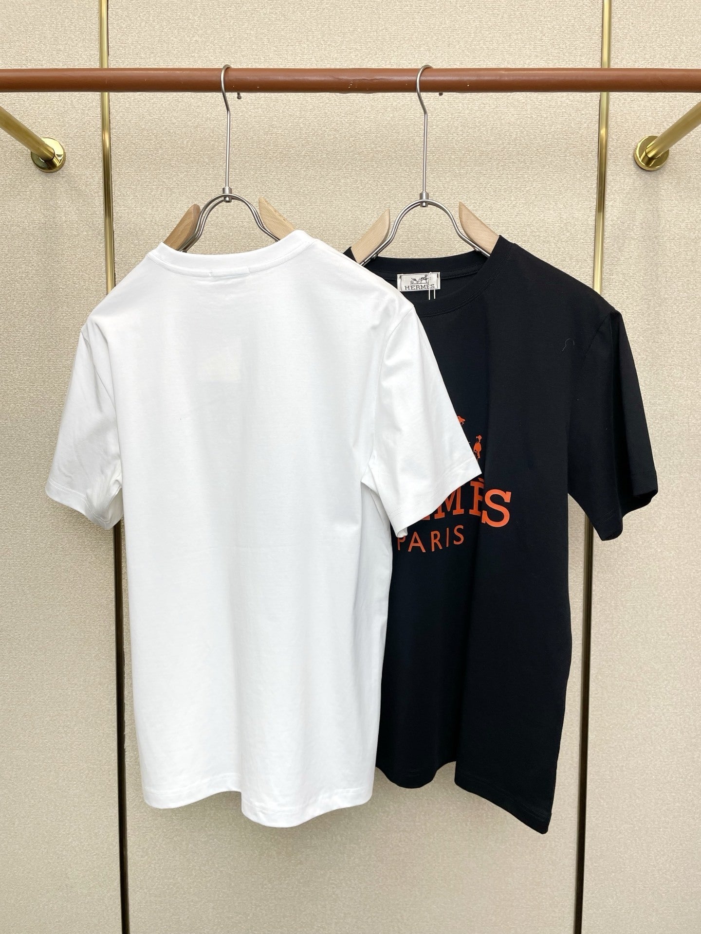 LOGO GRAPHIC T-SHIRTS WITH ICONIC PARIS PRINT