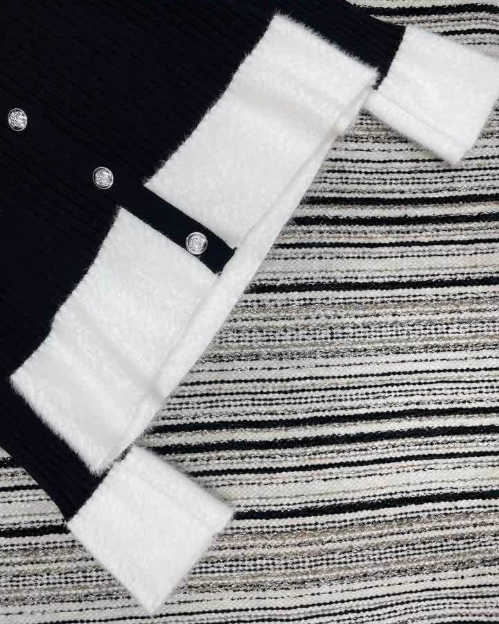 RIBBED KNIT CONTRAST CARDIGAN