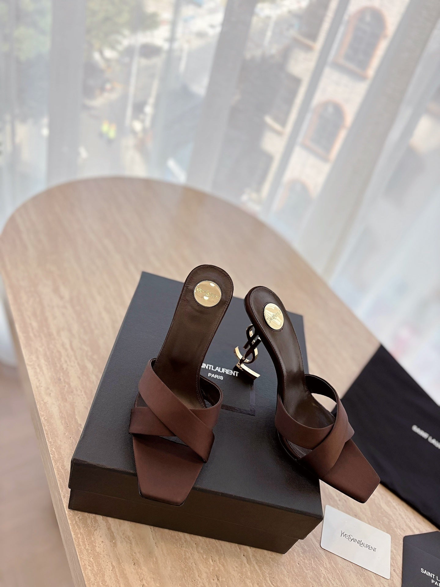 BROWN MINIMAL HEEL SANDALS