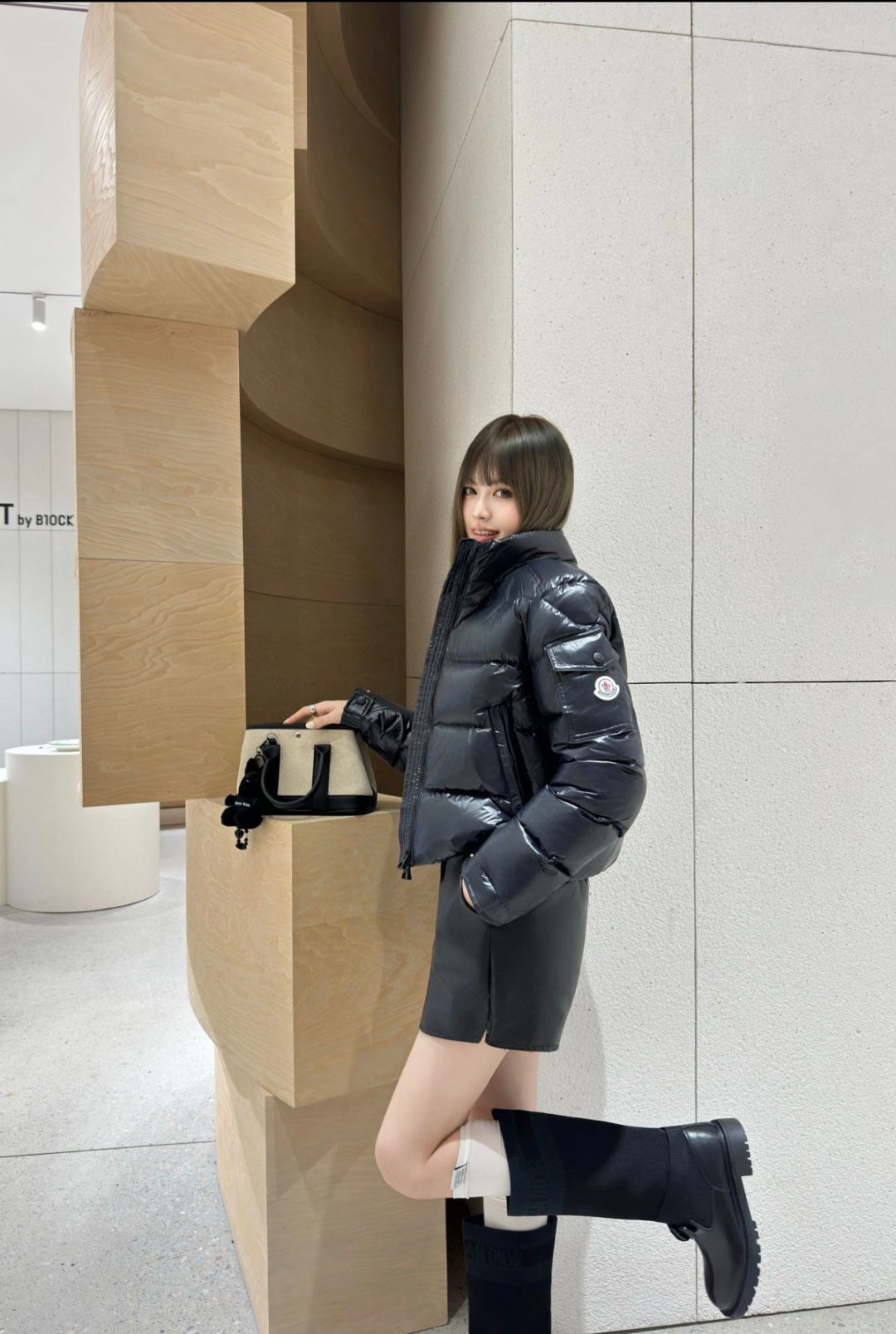 LUXURY QUILTED PUFFER DOWN JACKET