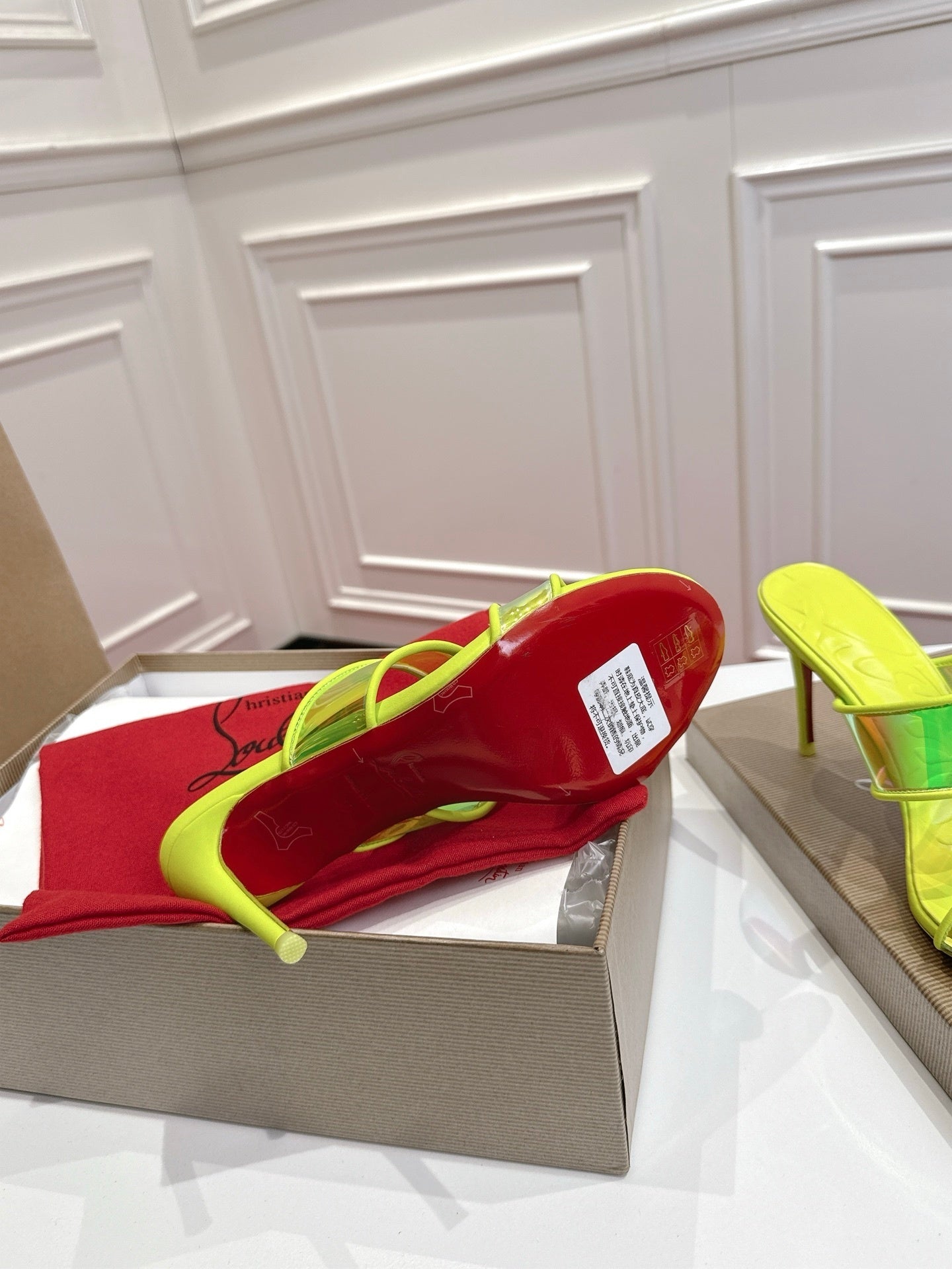 NEON YELLOW TRANSPARENT STRAP MULE HEELS