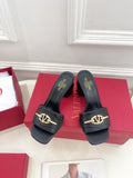 MID-HEEL SLIDE SANDALS – BLACK LEATHER WITH GOLD-TONE HARDWARE