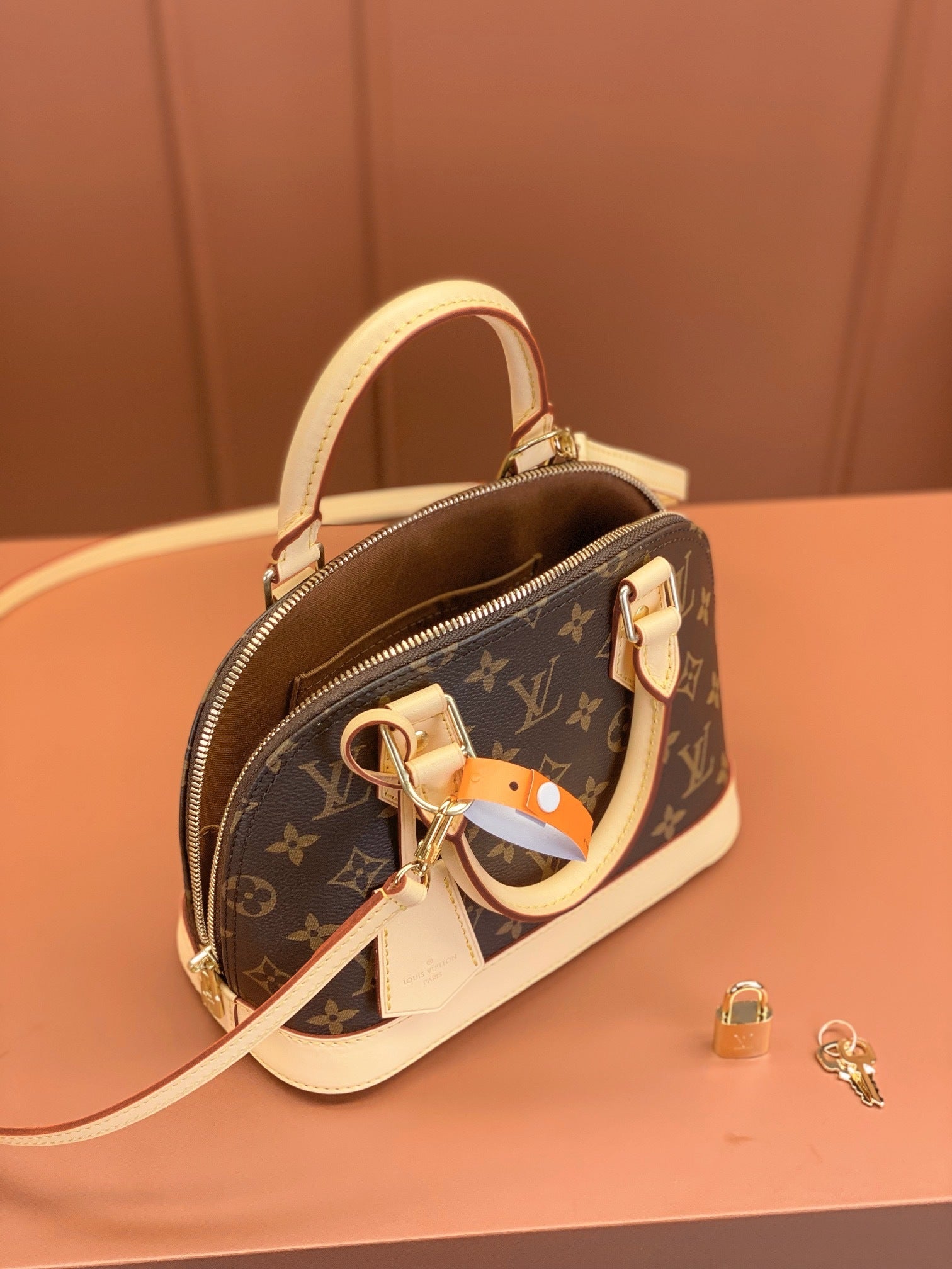 MONOGRAM ALMA MINI