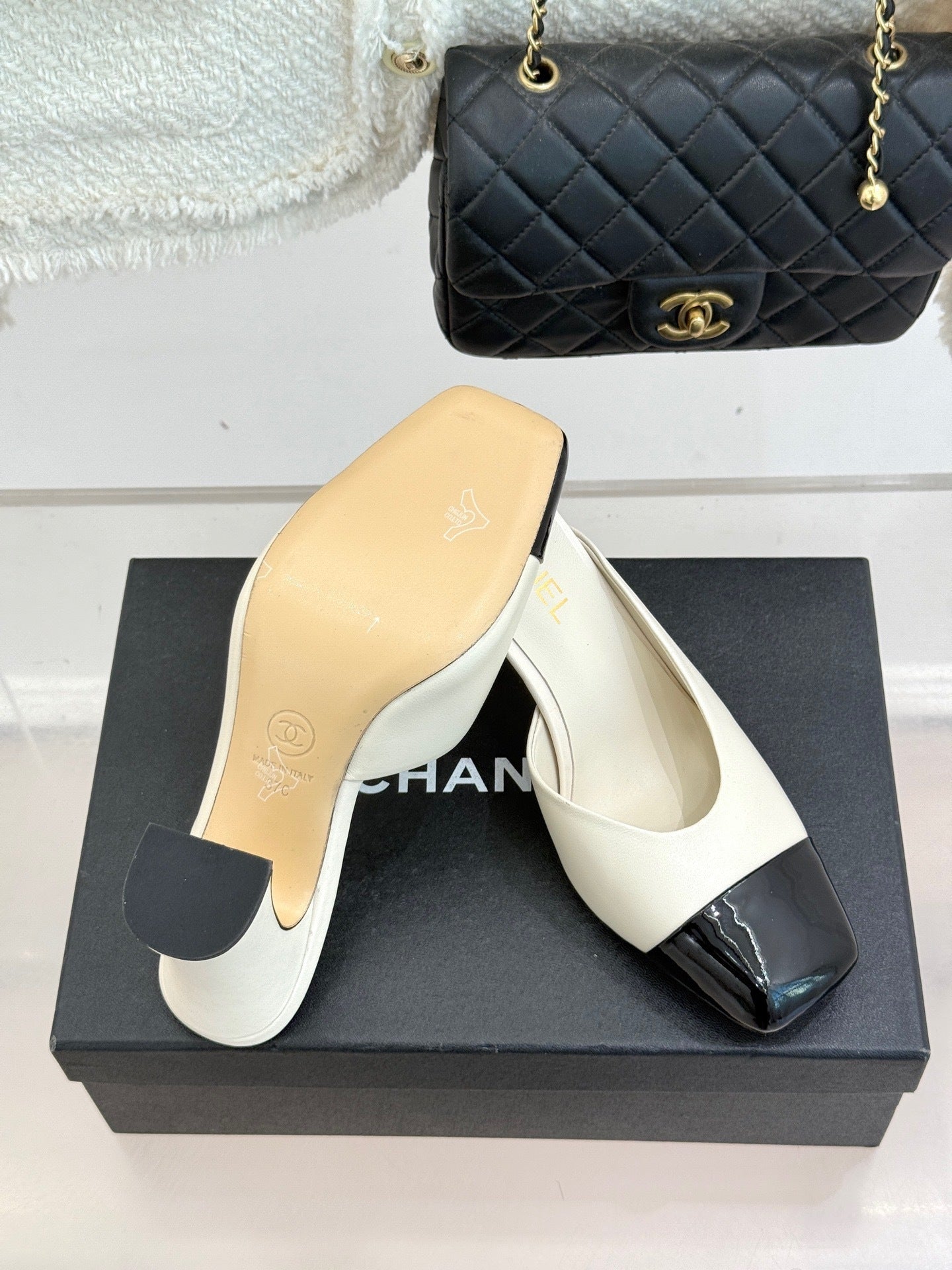 IVORY & BLACK TWO-TONE CAP-TOE MULE HEELS