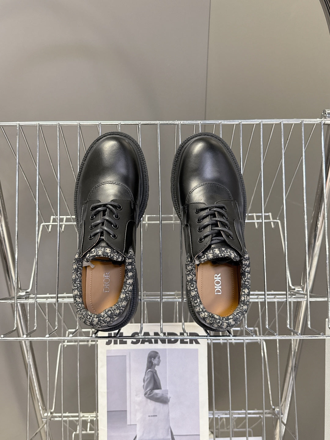 MEN’S BLACK LEATHER LACE-UP SHOES WITH CHUNKY SOLE