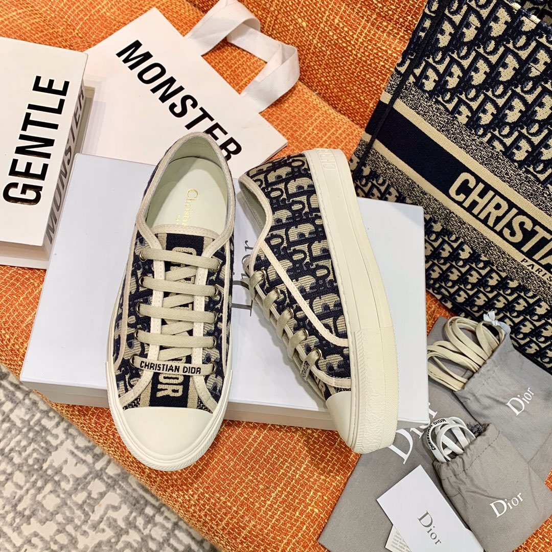 OBLIQUE MONOGRAM LOW-TOP CANVAS SNEAKERS