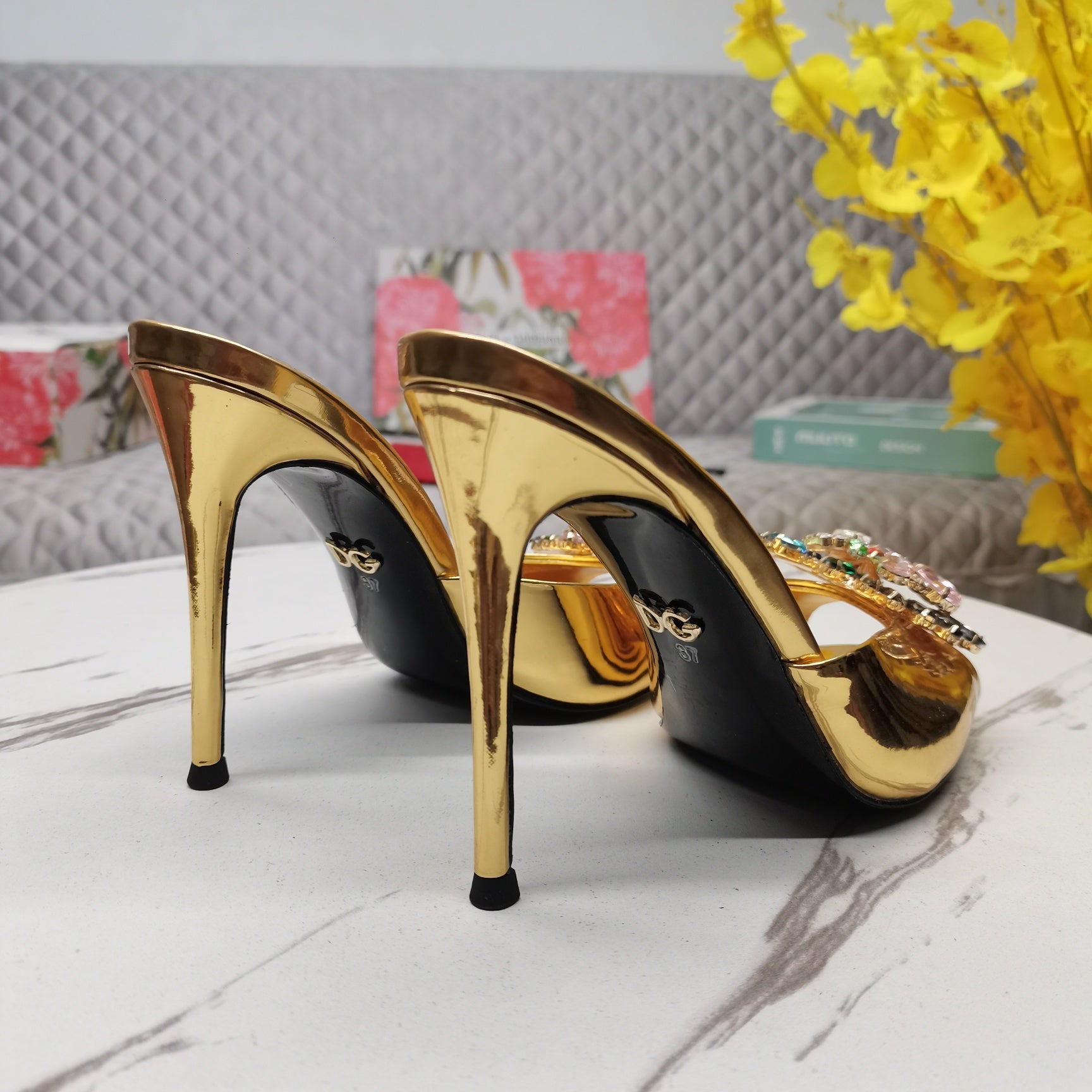 GOLD METALLIC MULE HEEL SANDALS WITH MULTICOLOR CRYSTAL EMBELLISHMENT