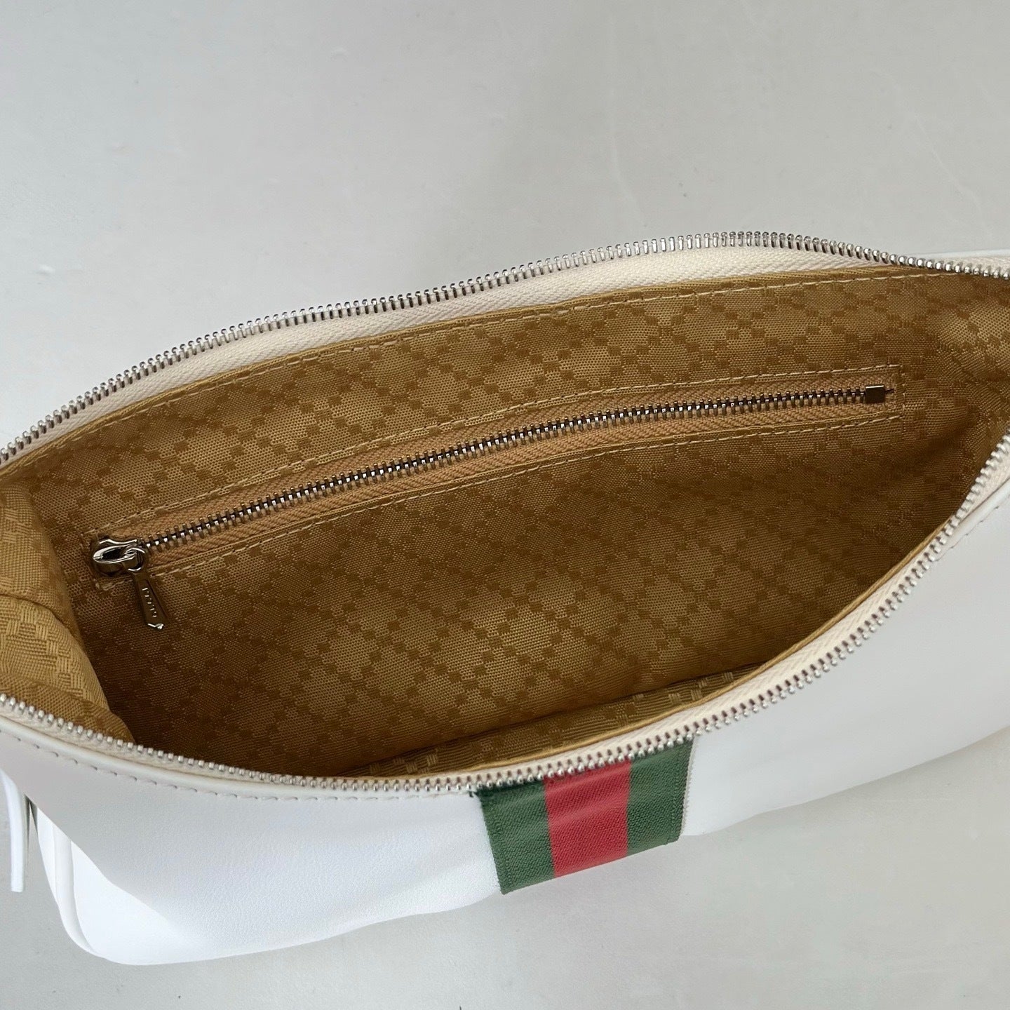 STRIPED LEATHER SHOULDER BAG – WHITE