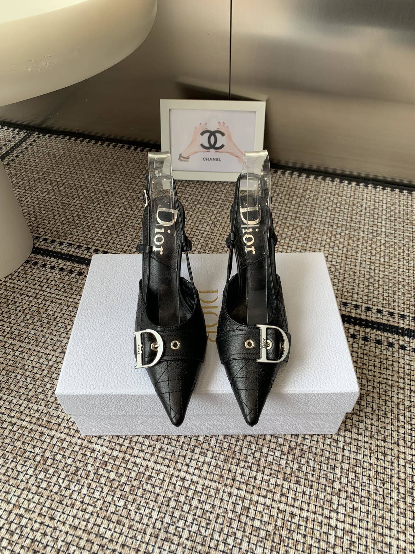 BLACK BUCKLE POINTED SLINGBACK HEELS