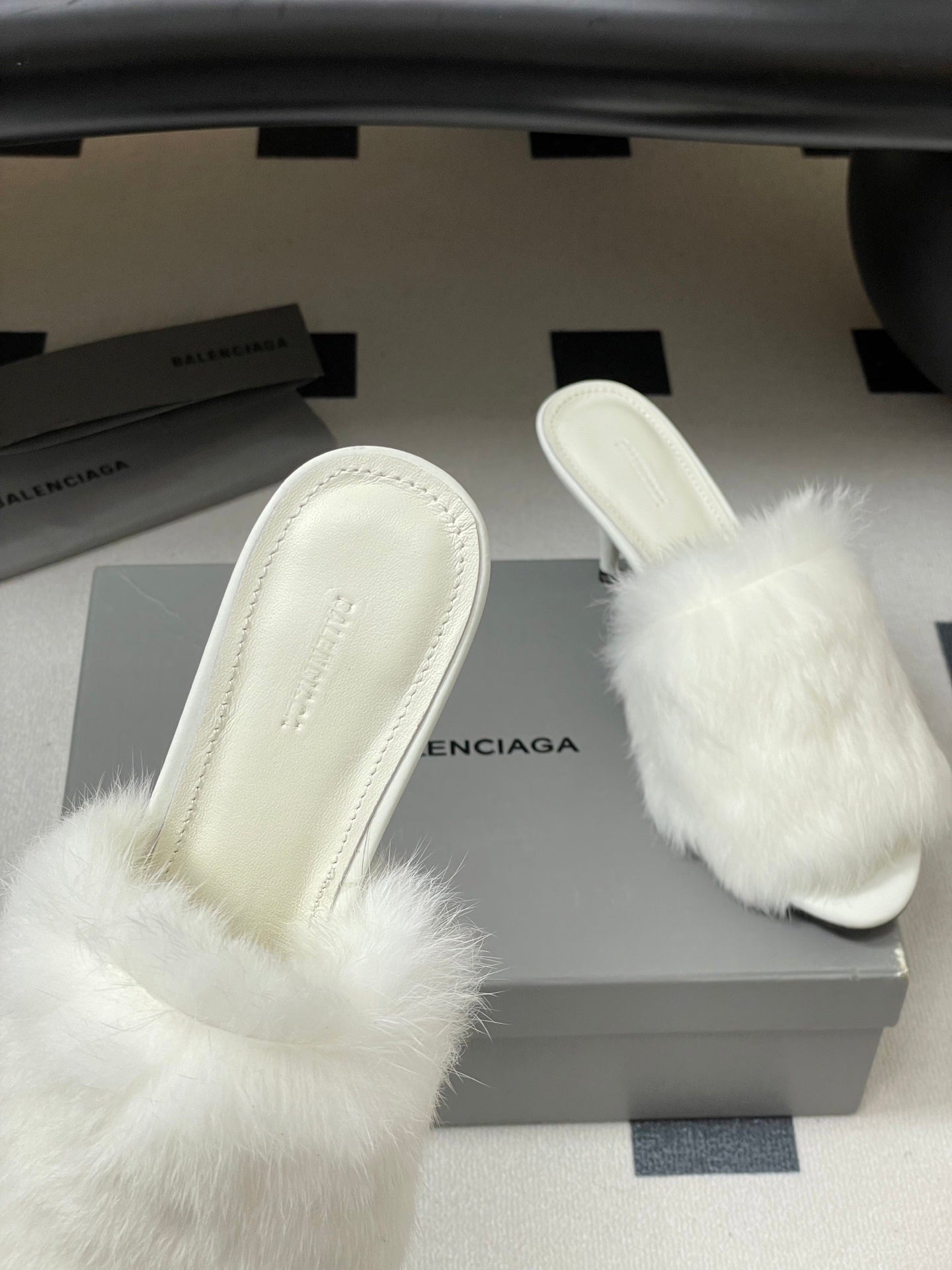 WHITE FUR STRAP MULE HEELS