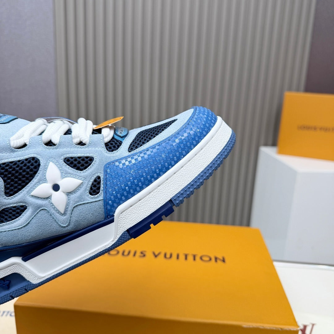 BLUE & NAVY ATHLETIC-STYLE SNEAKERS