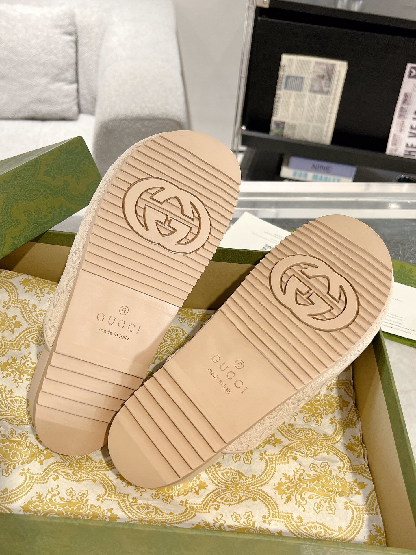 CREAM EMBOSSED MULE SLIDES