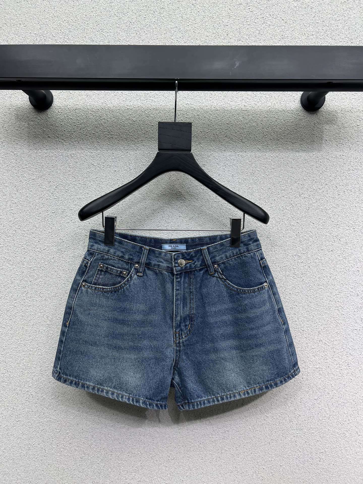 DENIM SHORTS – MULTICOLOR OPTIONS