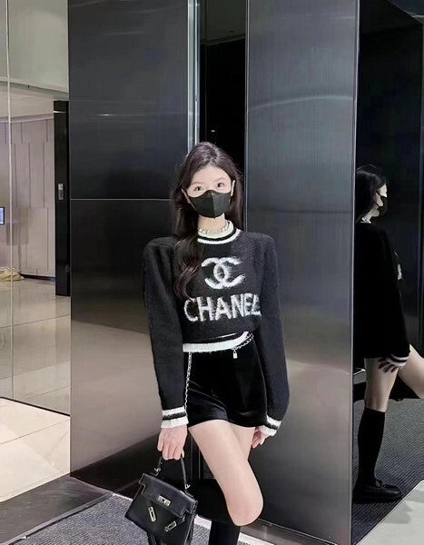 LOGO KNIT SWEATER