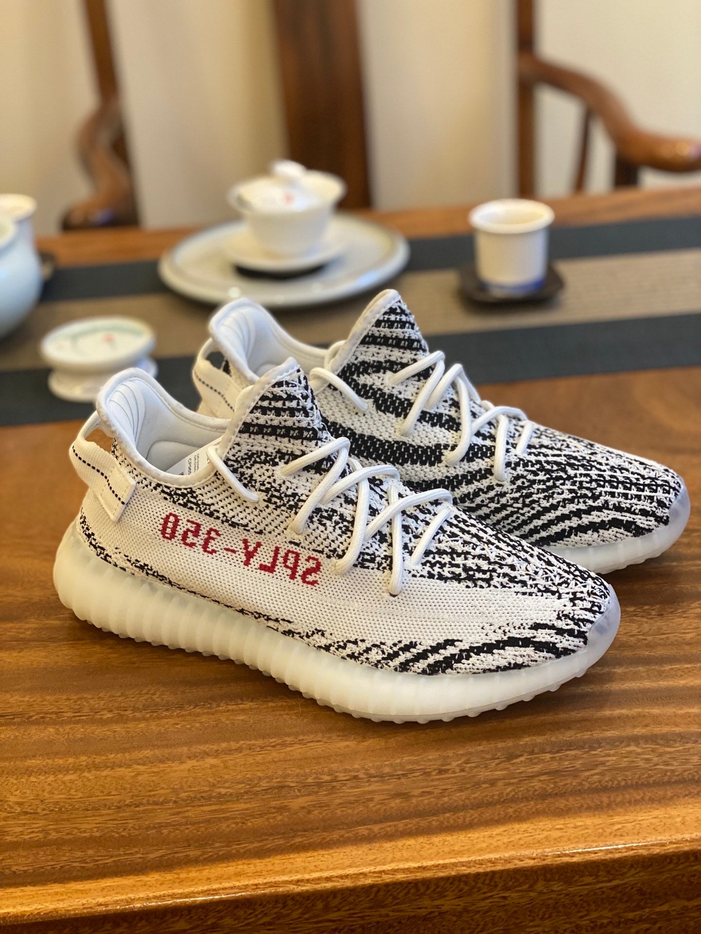 UNISEX KNIT LOW-TOP CASUAL SNEAKERS