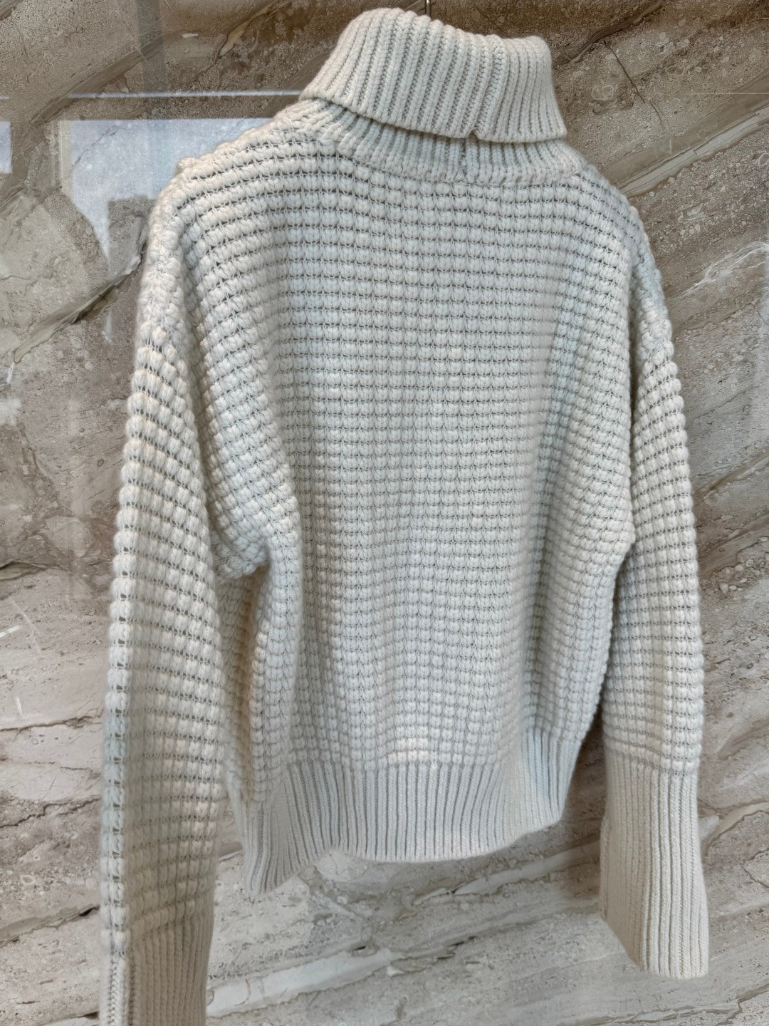 CHAIN DETAIL TURTLENECK KNIT SWEATER