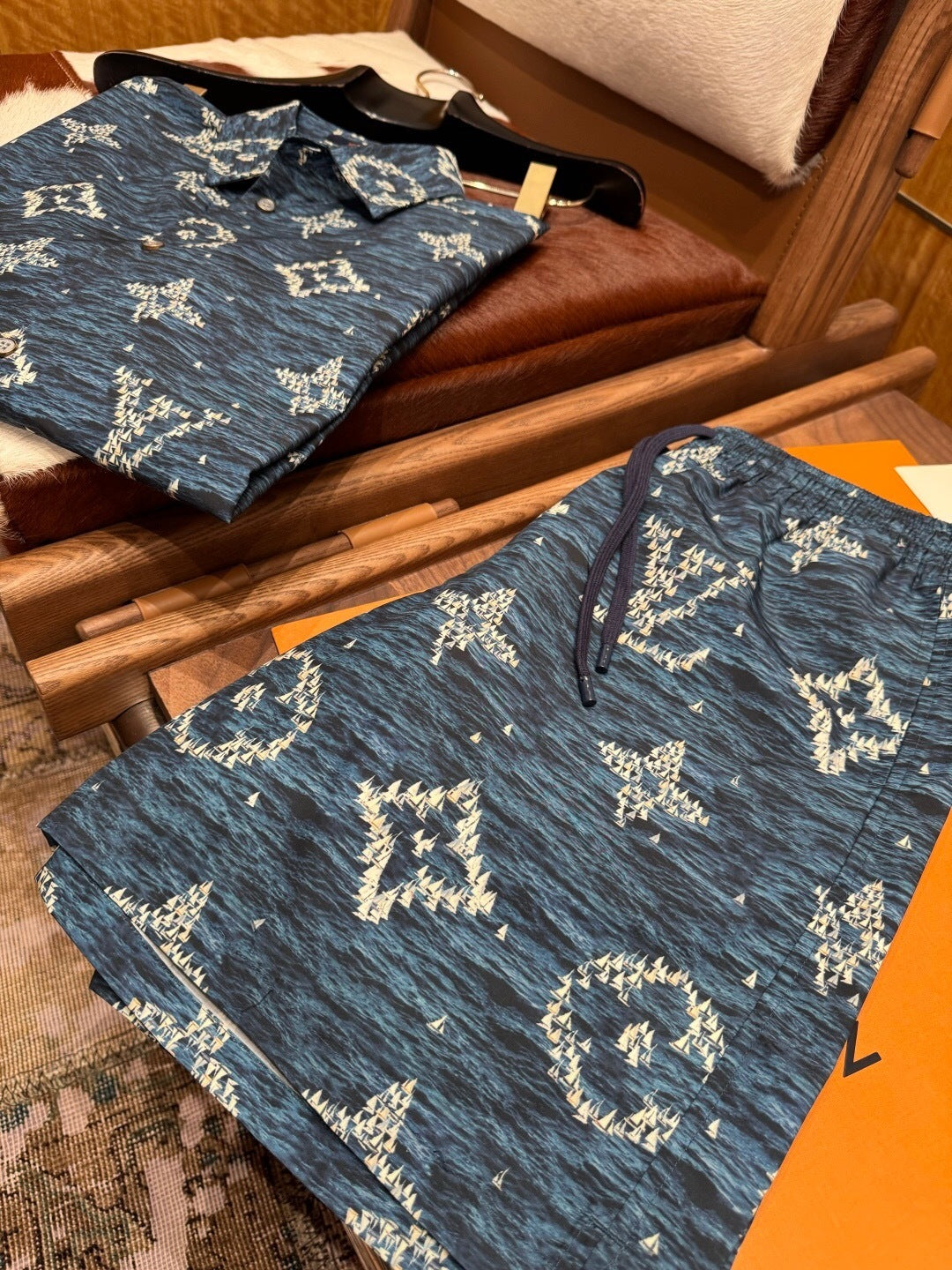 MONOGRAM PRINT MATCHING SET