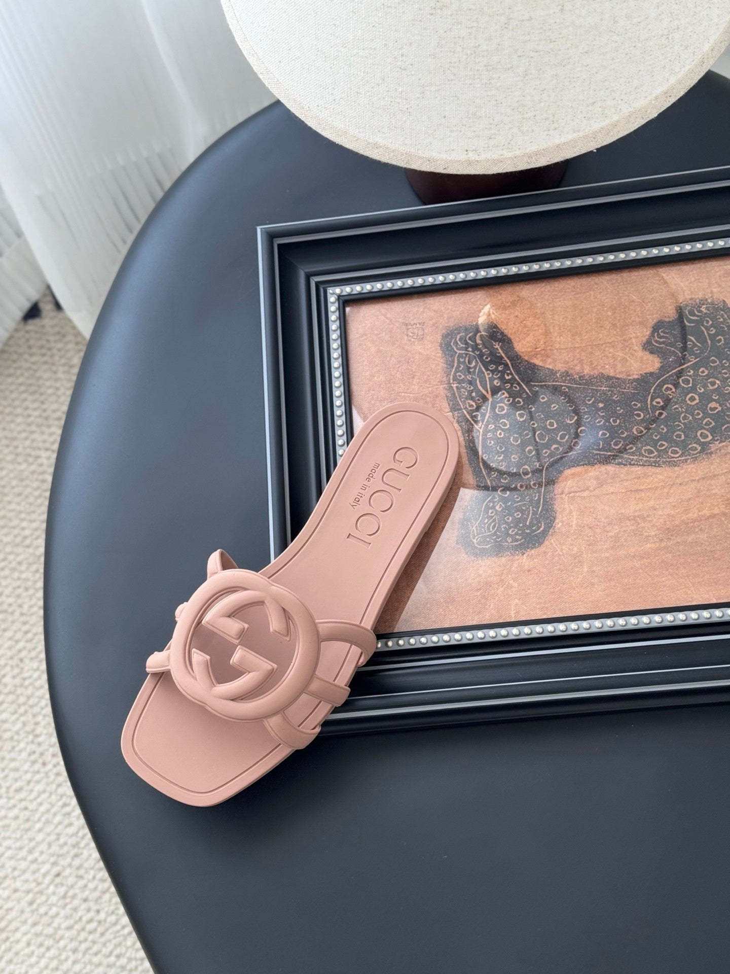 BLUSH PINK LOGO DETAIL FLAT SLIDES