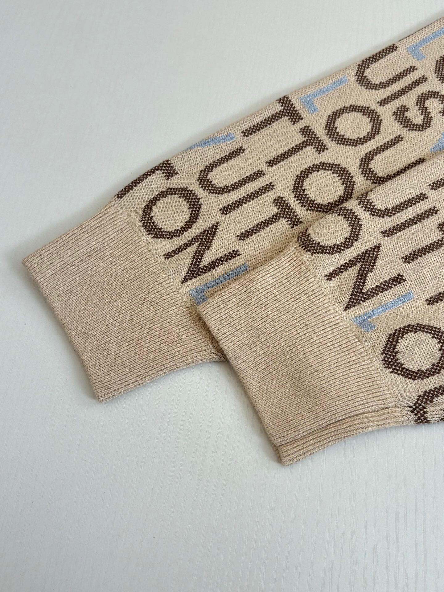 MONOGRAM PRINT HOODED SWEATSHIRT