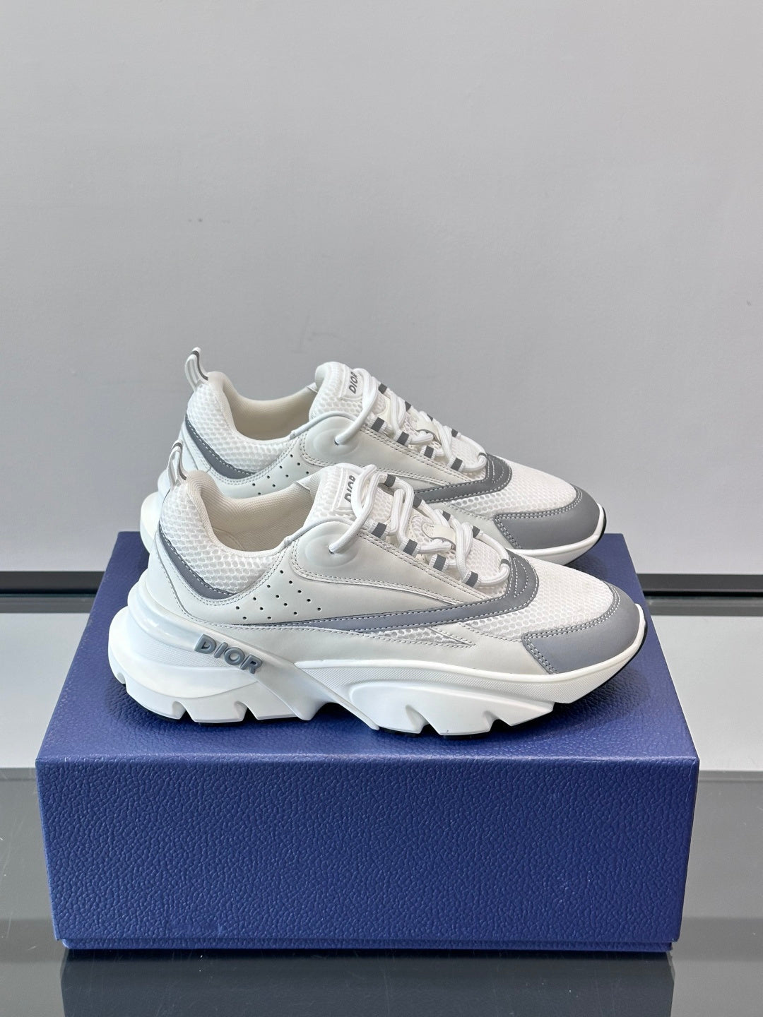 WHITE & GREY DESIGNER CHUNKY RUNNER SNEAKERS