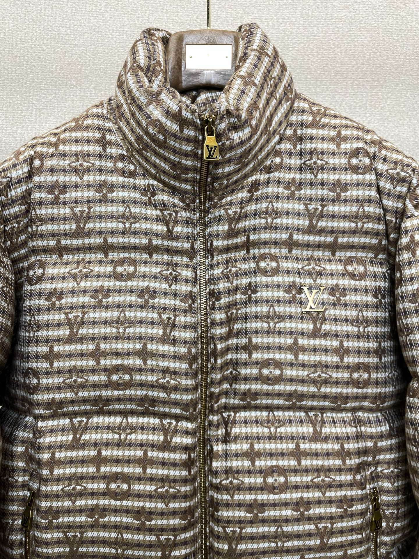 PADDED STAND-COLLAR JACKET