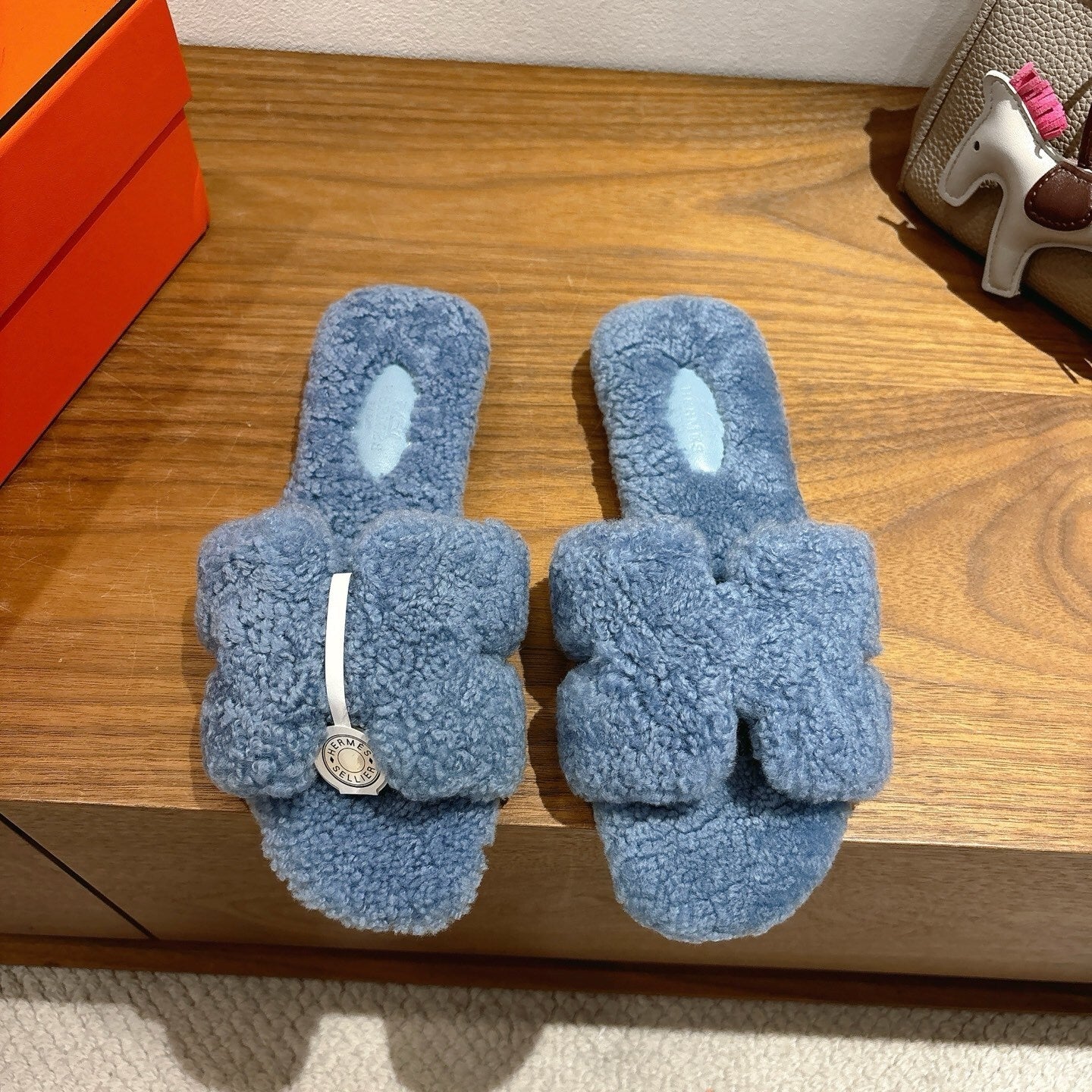 BLUE FAUX FUR SLIDE SLIPPERS
