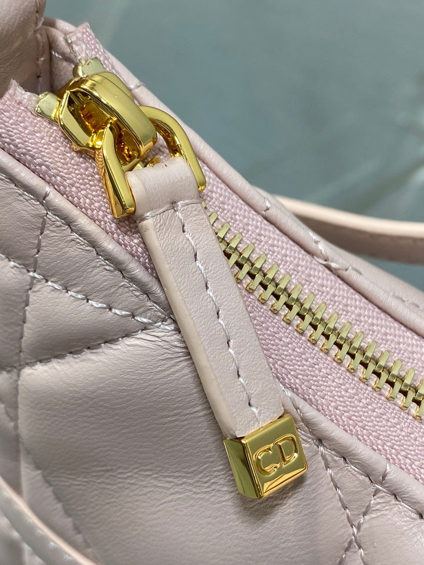 BLUSH QUILTED LEATHER TOP-HANDLE BAG