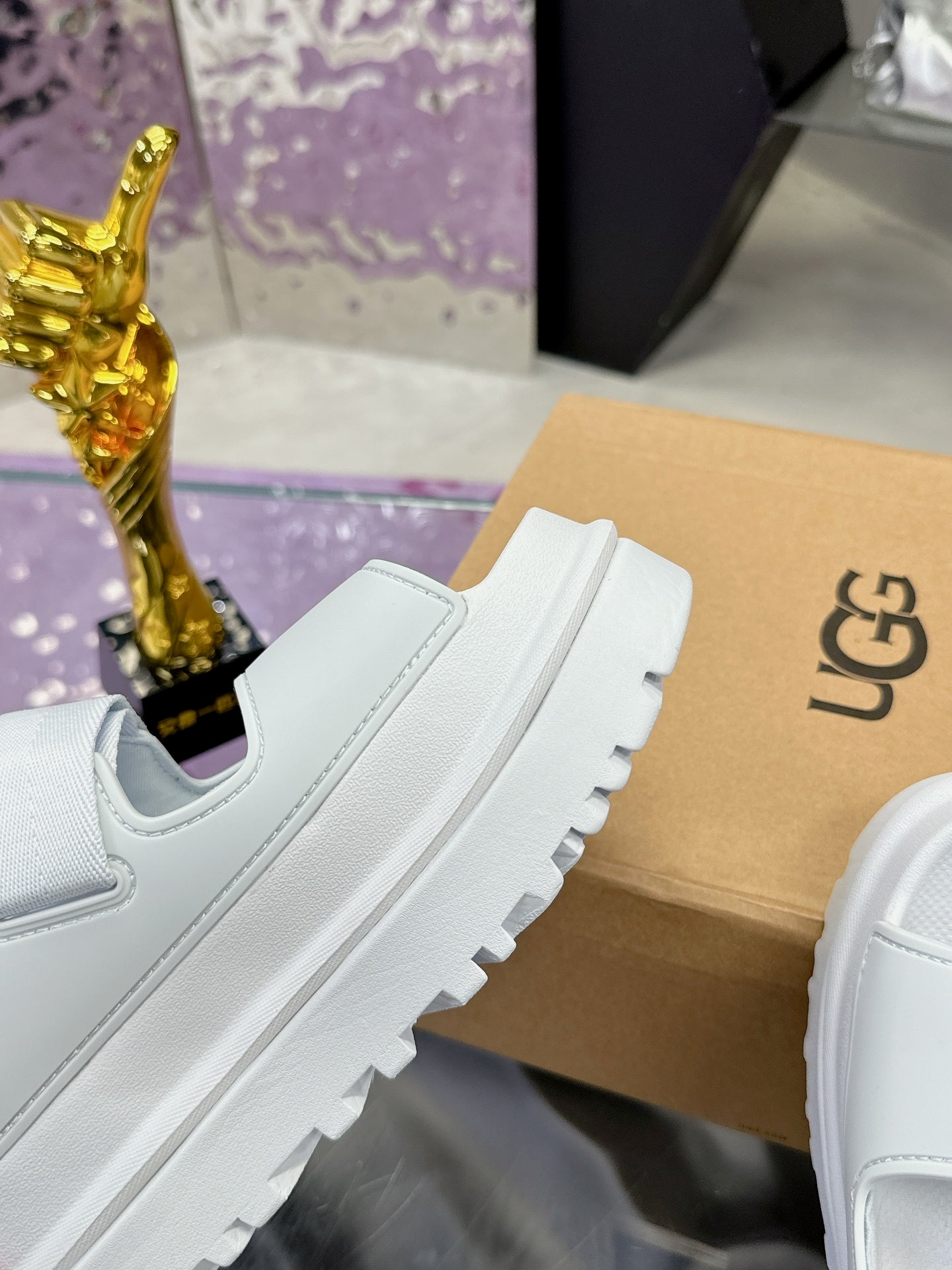 PLATEAU-SANDALEN – WEISS