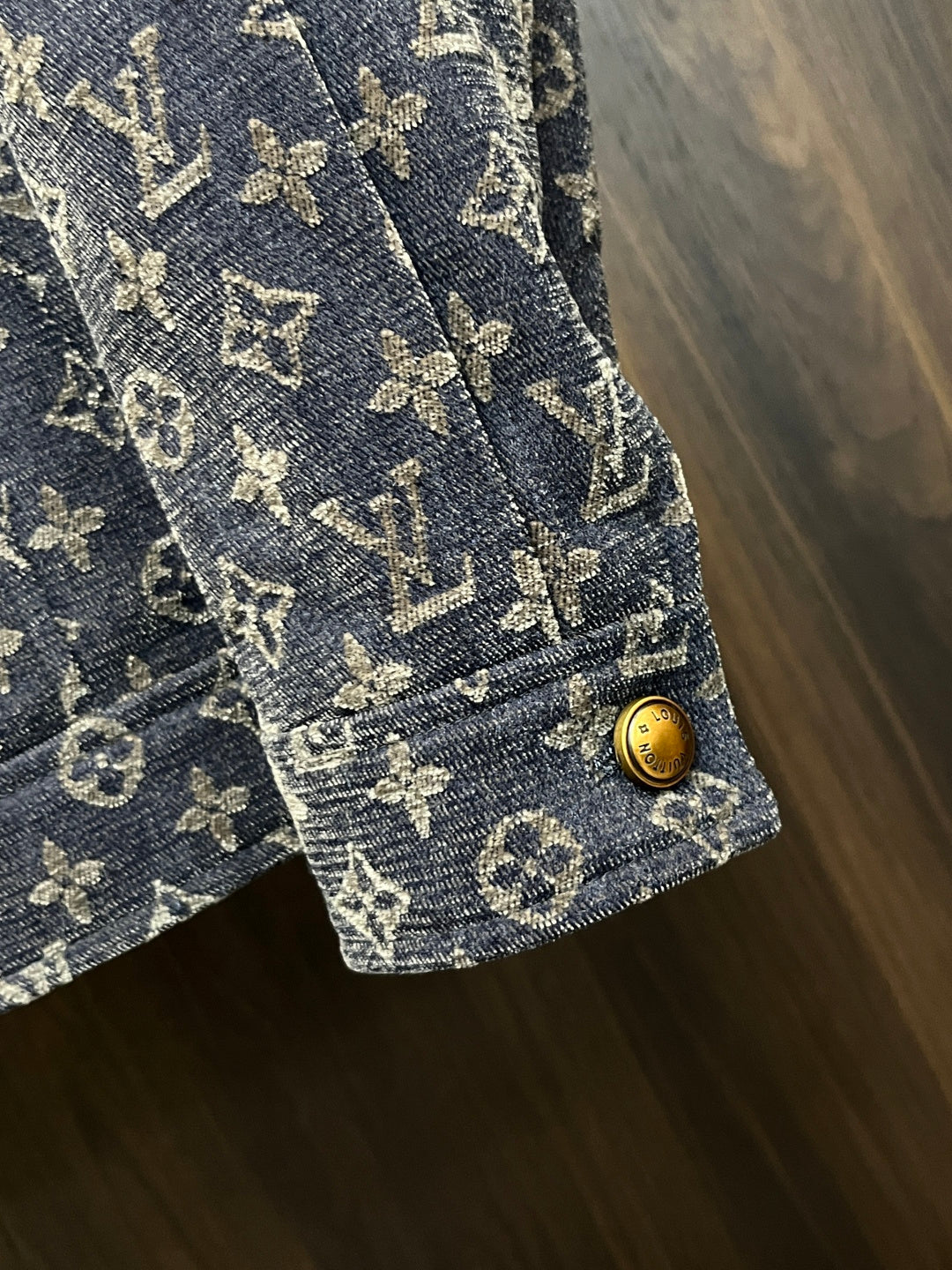 ALL-OVER PATTERN DENIM TRUCKER JACKET