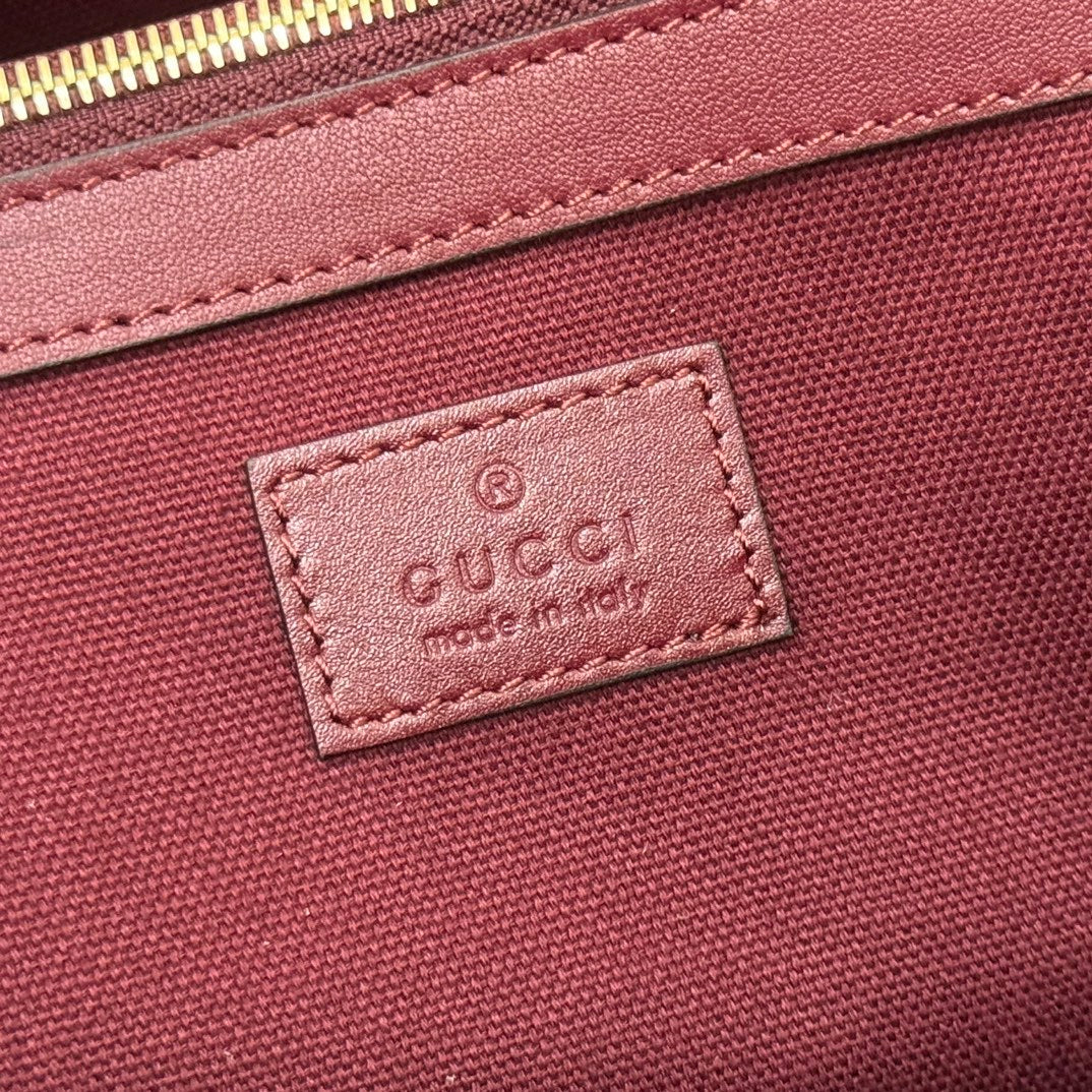 BURGUNDY EMBOSSED LEATHER LUXURY TOTE SHOULDER BAG WITH GOLD HARDWARE