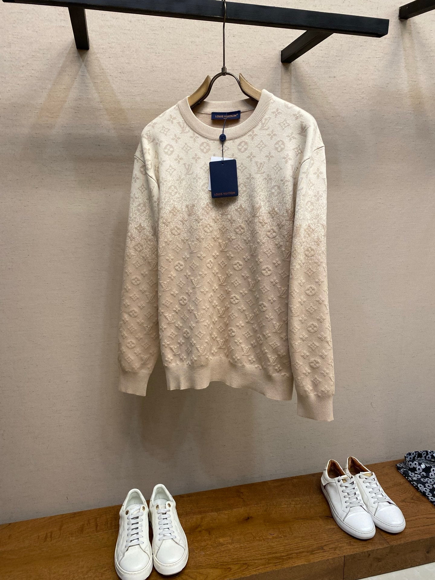 TEXTURED JACQUARD CREWNECK SWEATER