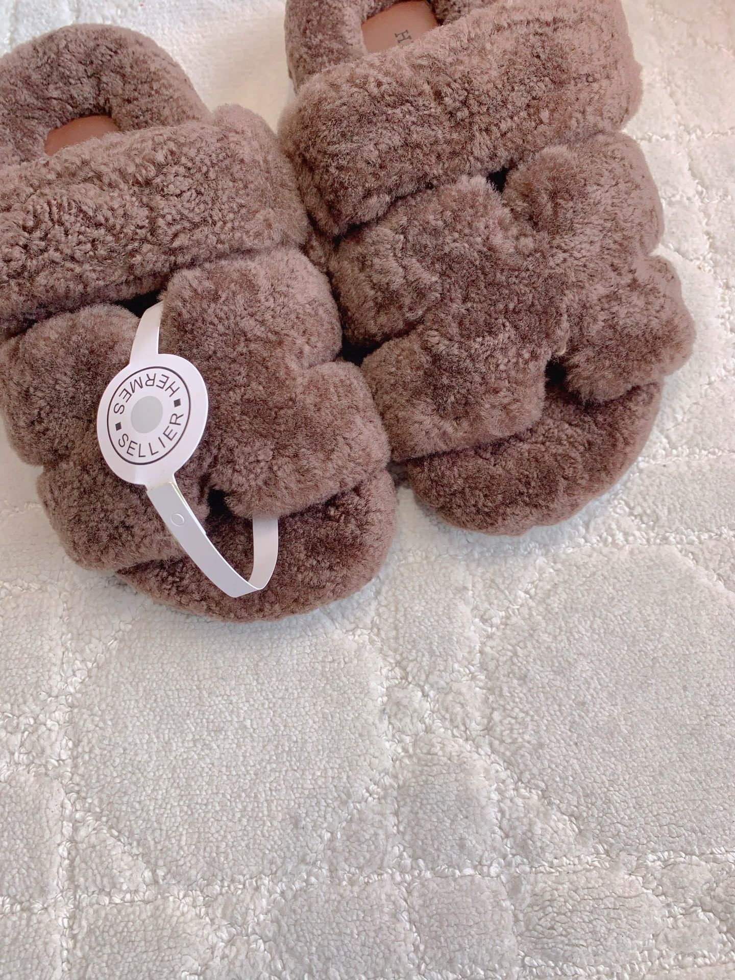 PLUSH BROWN LOUNGE SLIDES WITH ULTRA SOFT FINISH
