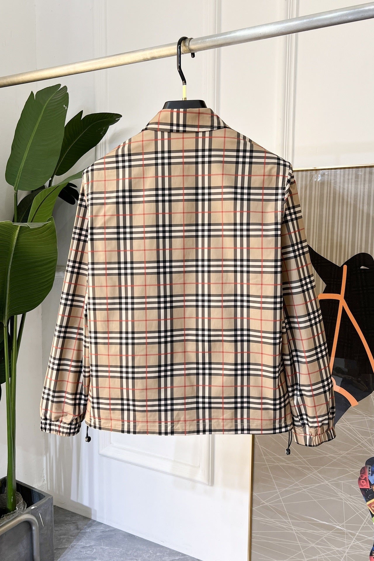 CLASSIC CHECK ZIP-UP JACKET WITH ELASTICATED CUFFS