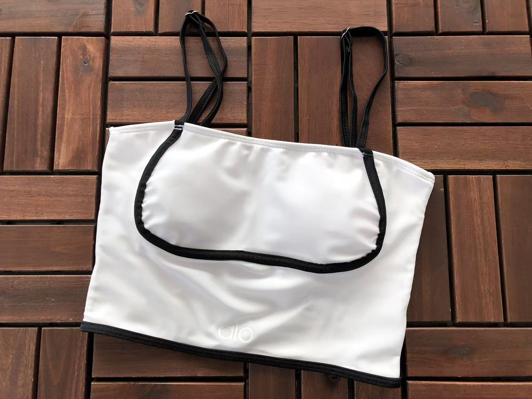 ACTIVEWEAR BRA & LEGGINGS SET