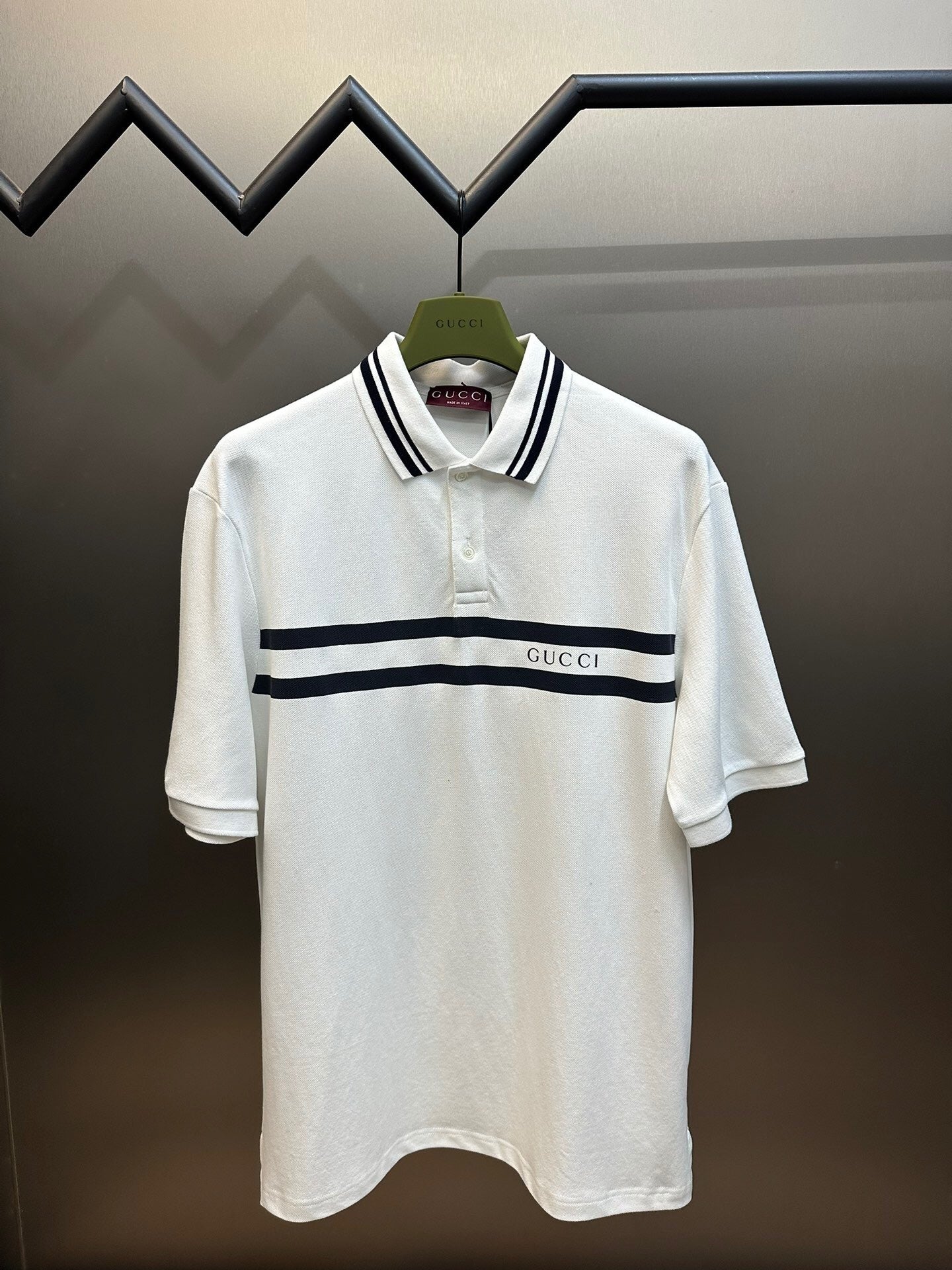 STRIPE DETAIL CLASSIC POLO SHIRT WITH MINIMAL LOGO