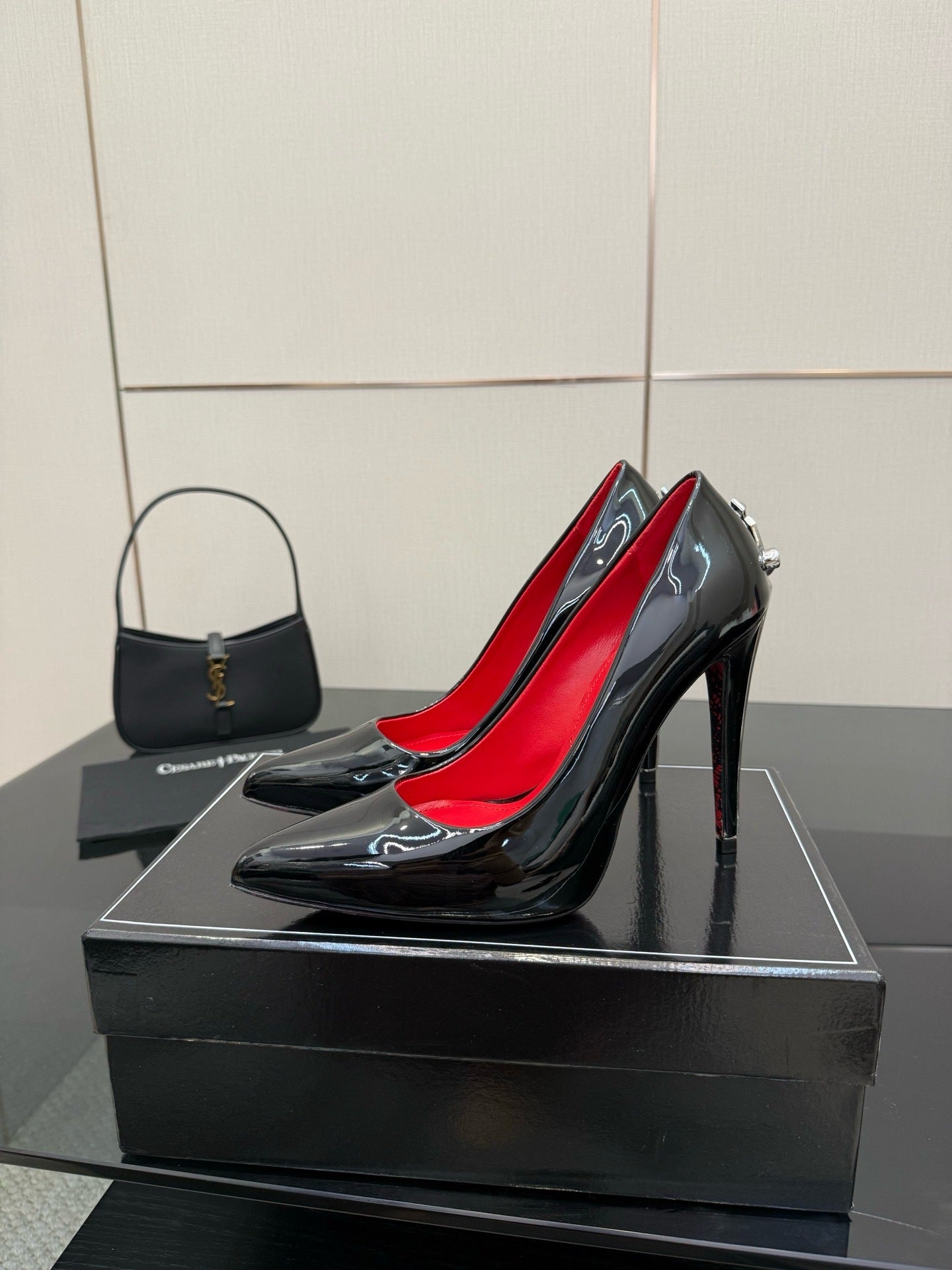 METALLIC DAGGER STILETTO PUMPS – BLACK PATENT EDITION