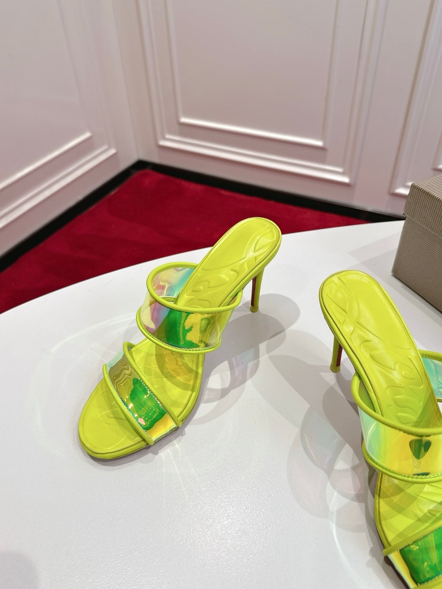 NEON YELLOW TRANSPARENT STRAP MULE HEELS