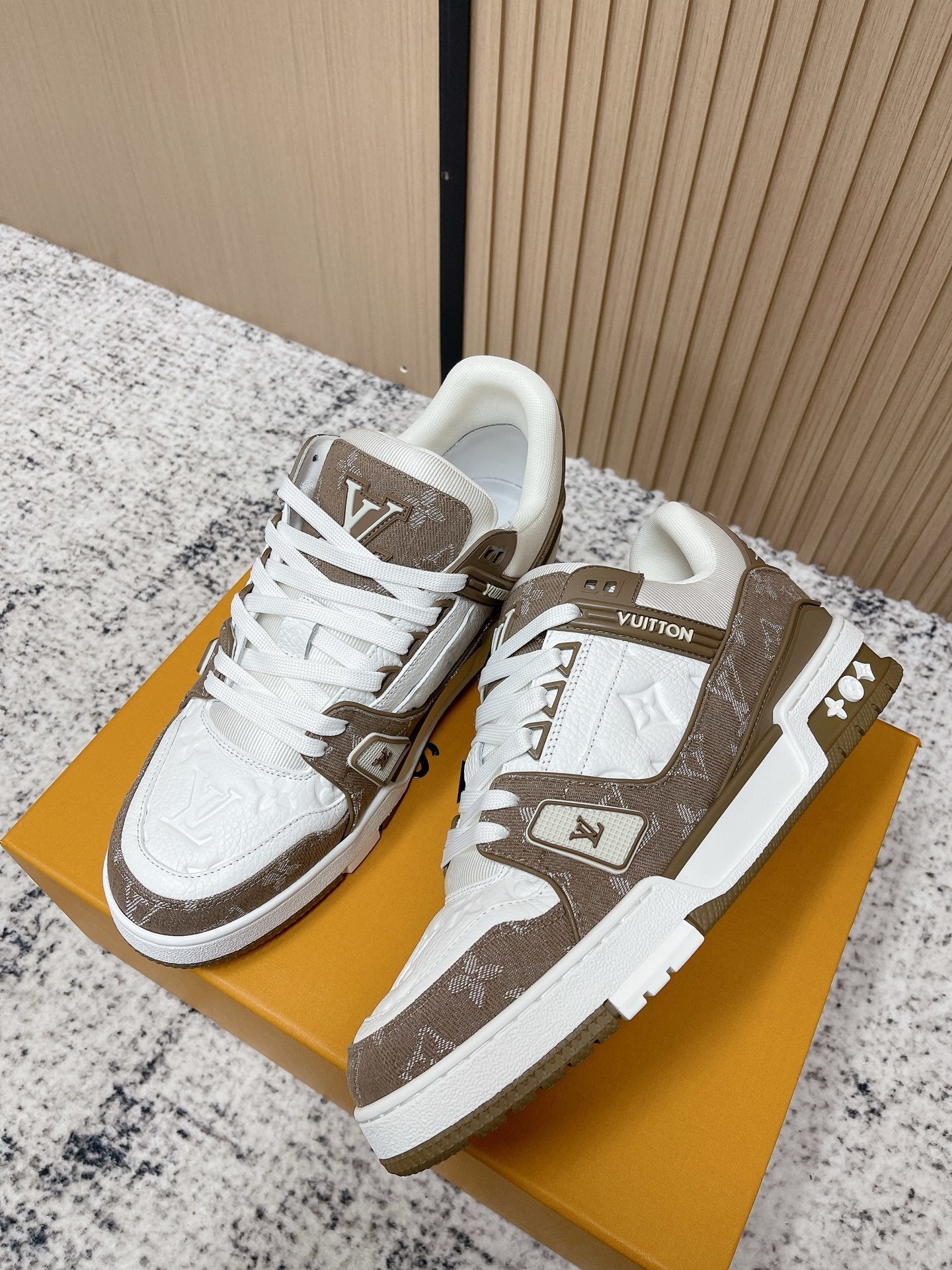 WHITE & TAUPE MONOGRAM LOW-TOP SNEAKERS