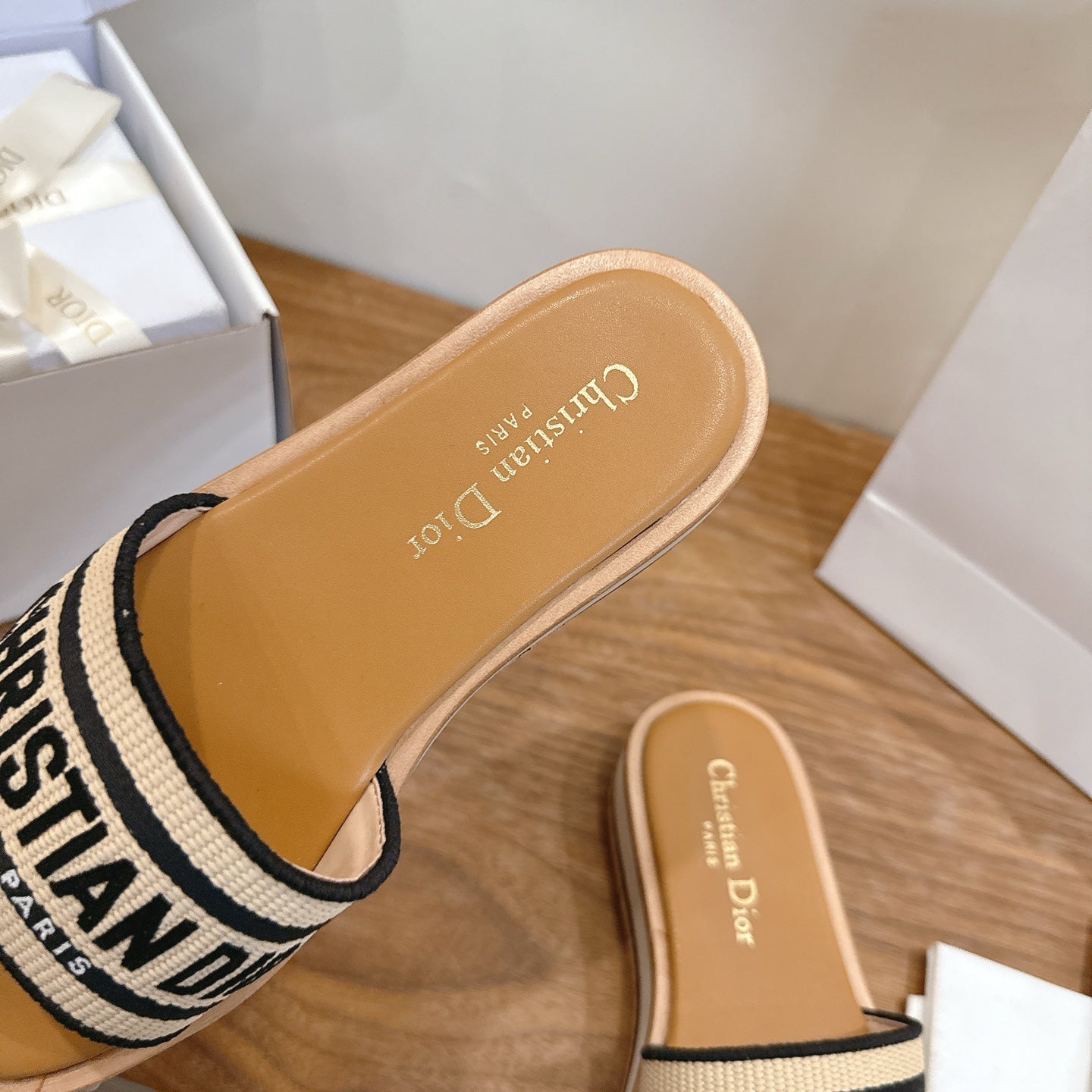 BLACK & BEIGE LOGO STRAP PLATFORM SLIDE SANDALS