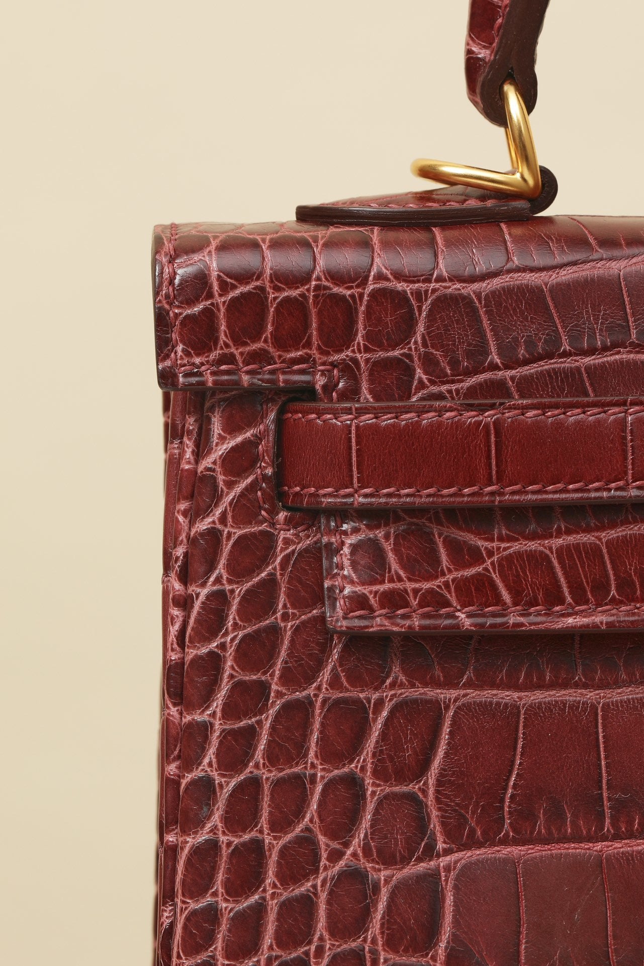 BURGUNDY CROC KELLY