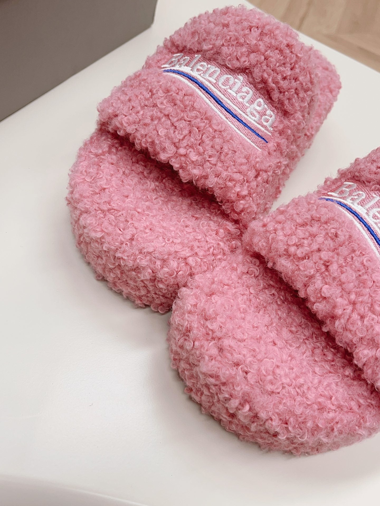 PINK SHERPA LOGO PLATFORM SLIDE SANDALS