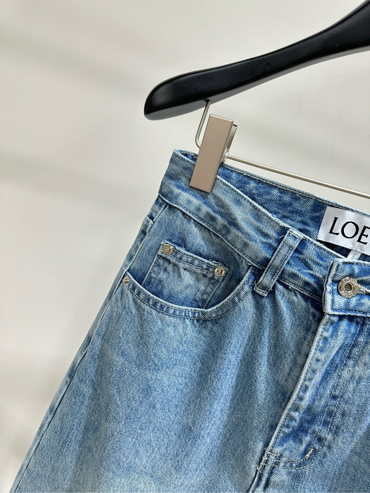 RELAXED STRAIGHT LEG DENIM JEANS