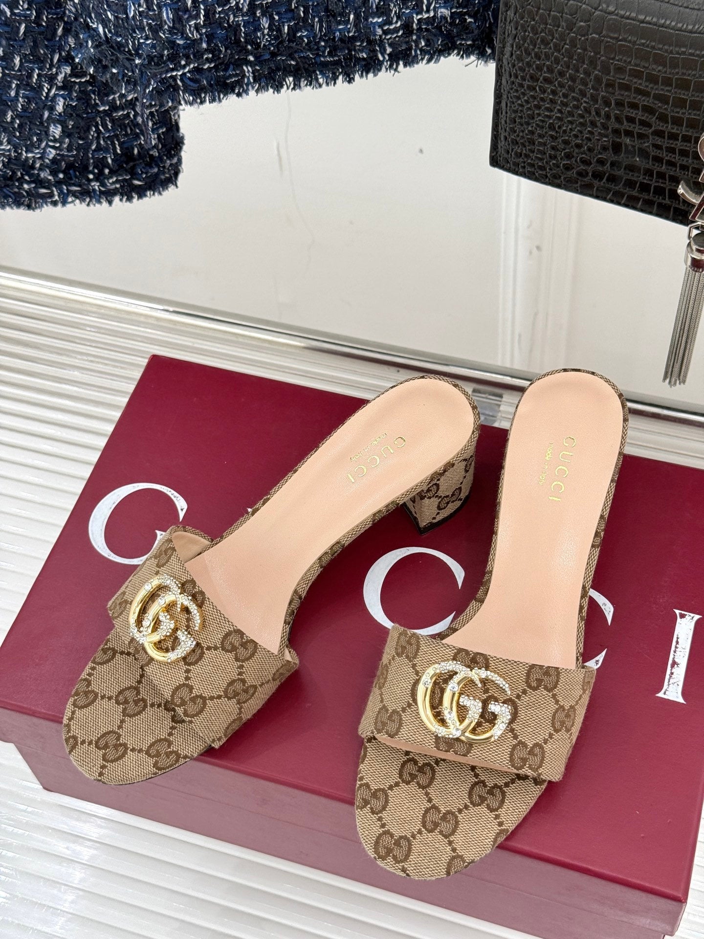 BEIGE MONOGRAM BLOCK HEEL SLIDES